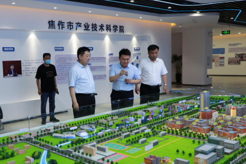 焦作市委第五巡察組一行蒞臨設計城參觀調研